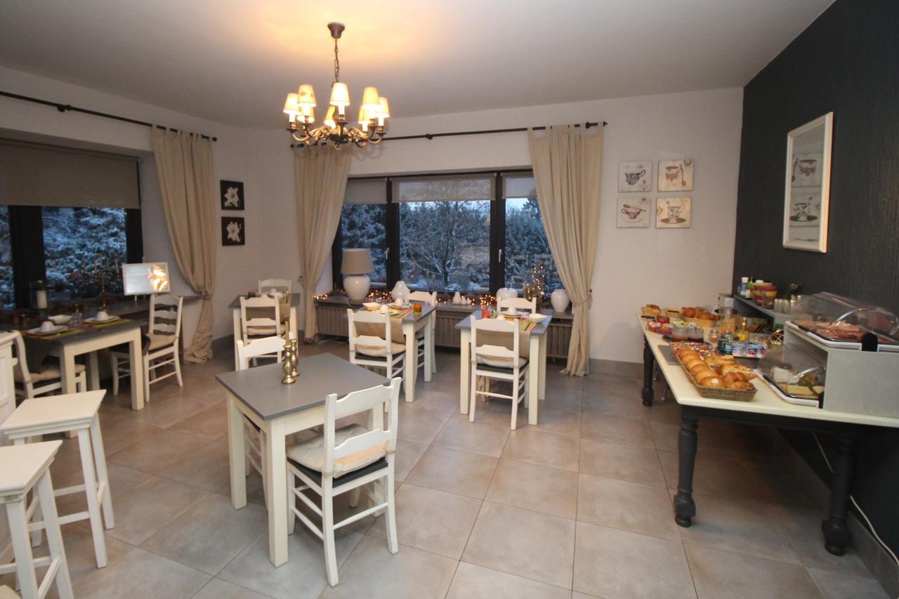 Les Alisiers Hotell Nadrin Exteriör bild